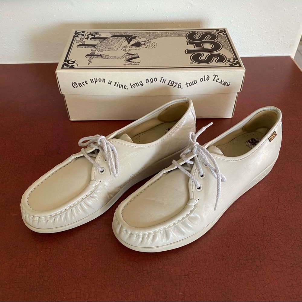 SAS Shoes Woman’s Siesta Moccasins Comfort Shoes 10N Bone Leather USA hand sewn